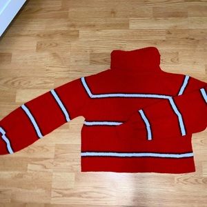 Cropped Red Turtle Neck